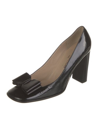 Louis Vuitton Patent Leather Bow Accents Pumps