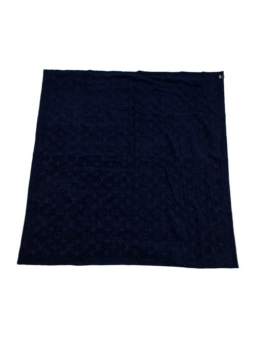 Louis Vuitton Cotton Bandana Beach Towel & Carrier Set