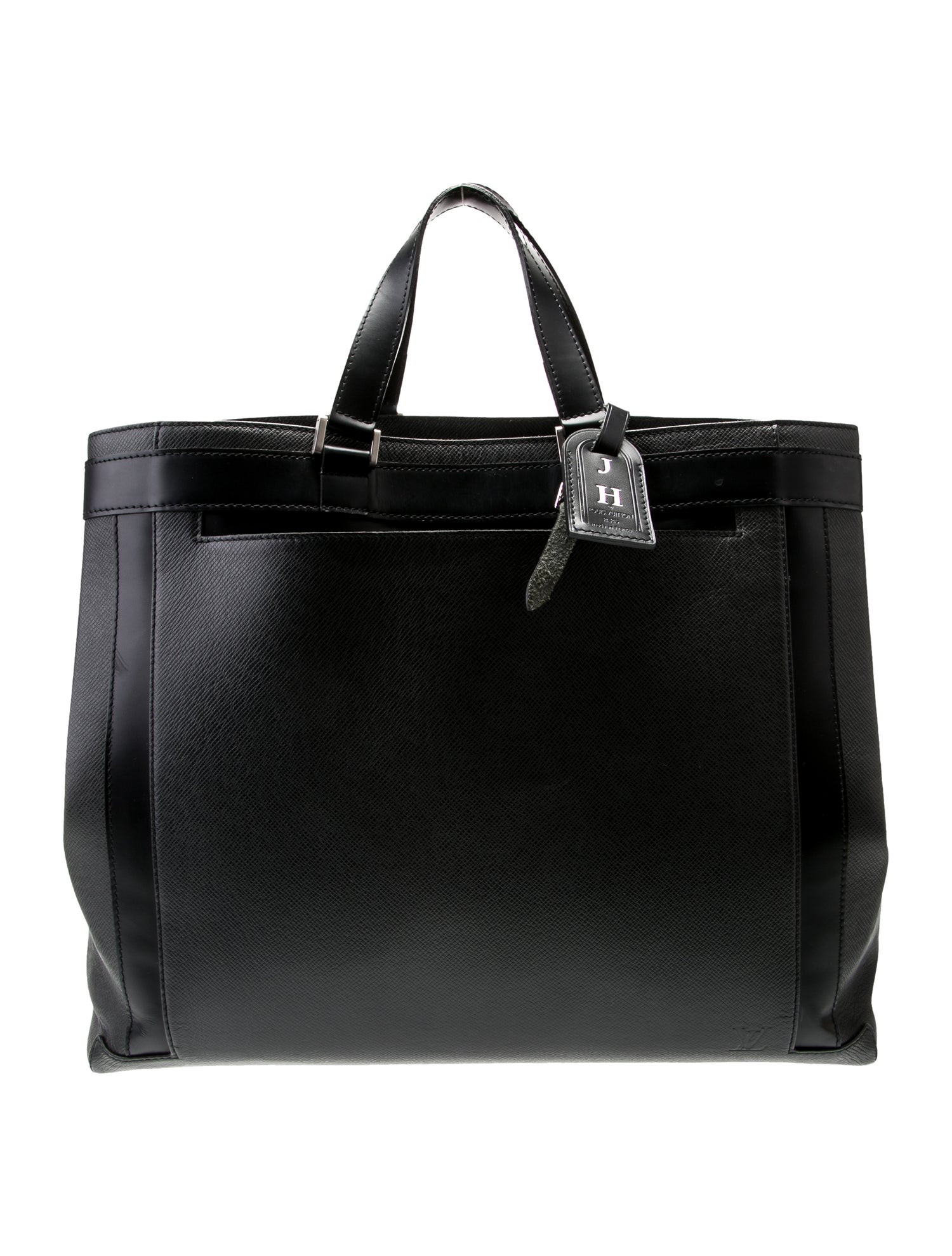 Louis Vuitton Taiga Leather Kasbek GM