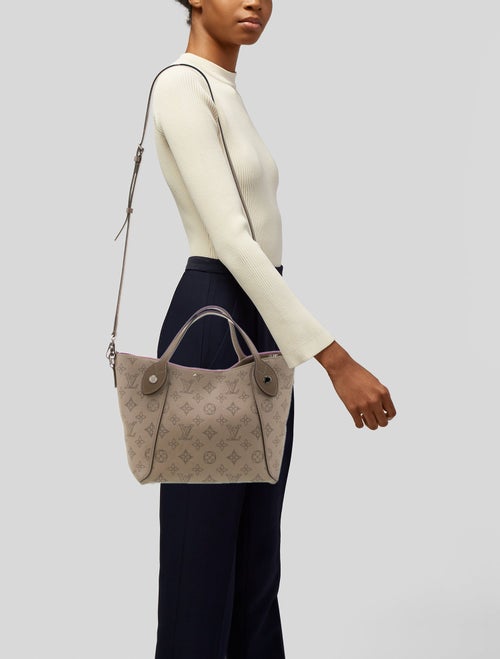 Louis Vuitton LV Monogram Hina PM