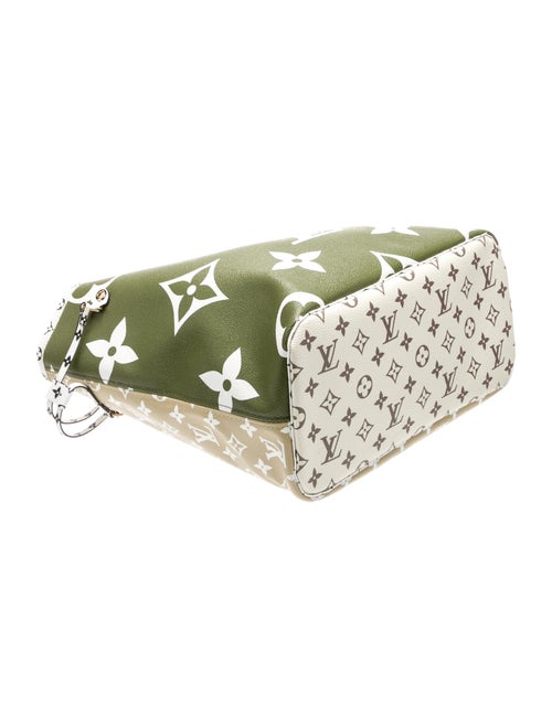 Louis Vuitton Monogram Giant Neverfull MM