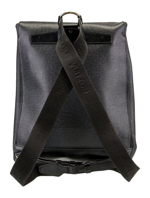 Louis Vuitton Taiga Leather Cassiar