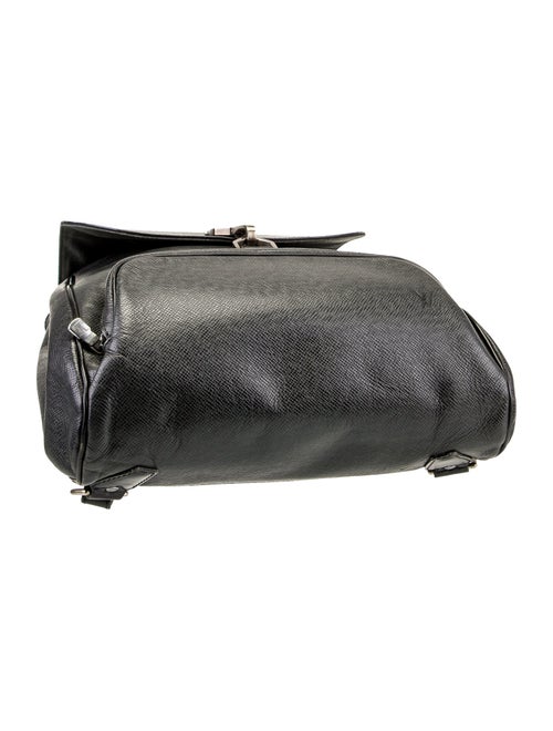 Louis Vuitton Taiga Leather Cassiar