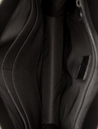 Louis Vuitton LV Monogram Sac Plat