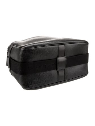 Louis Vuitton Taiga Leather Reporter Vintage