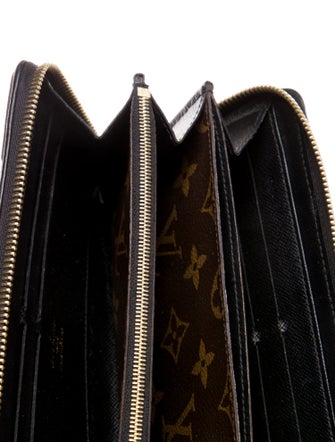 Louis Vuitton LV Monogram Coated Canvas Zippy Retiro Wallet