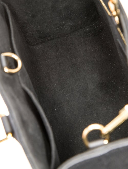 Louis Vuitton Monogram Giant OnTheGo PM