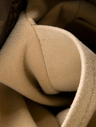 Louis Vuitton Monogram Artsy MM