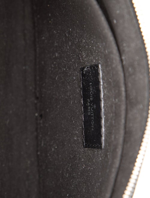 Louis Vuitton Epi Leather Neverfull Pouch