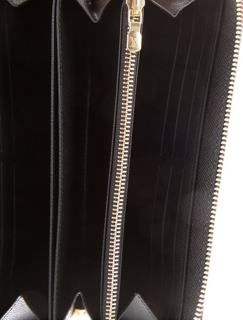 Louis Vuitton Monogram Giant Pattern Coated Canvas Zippy Wallet