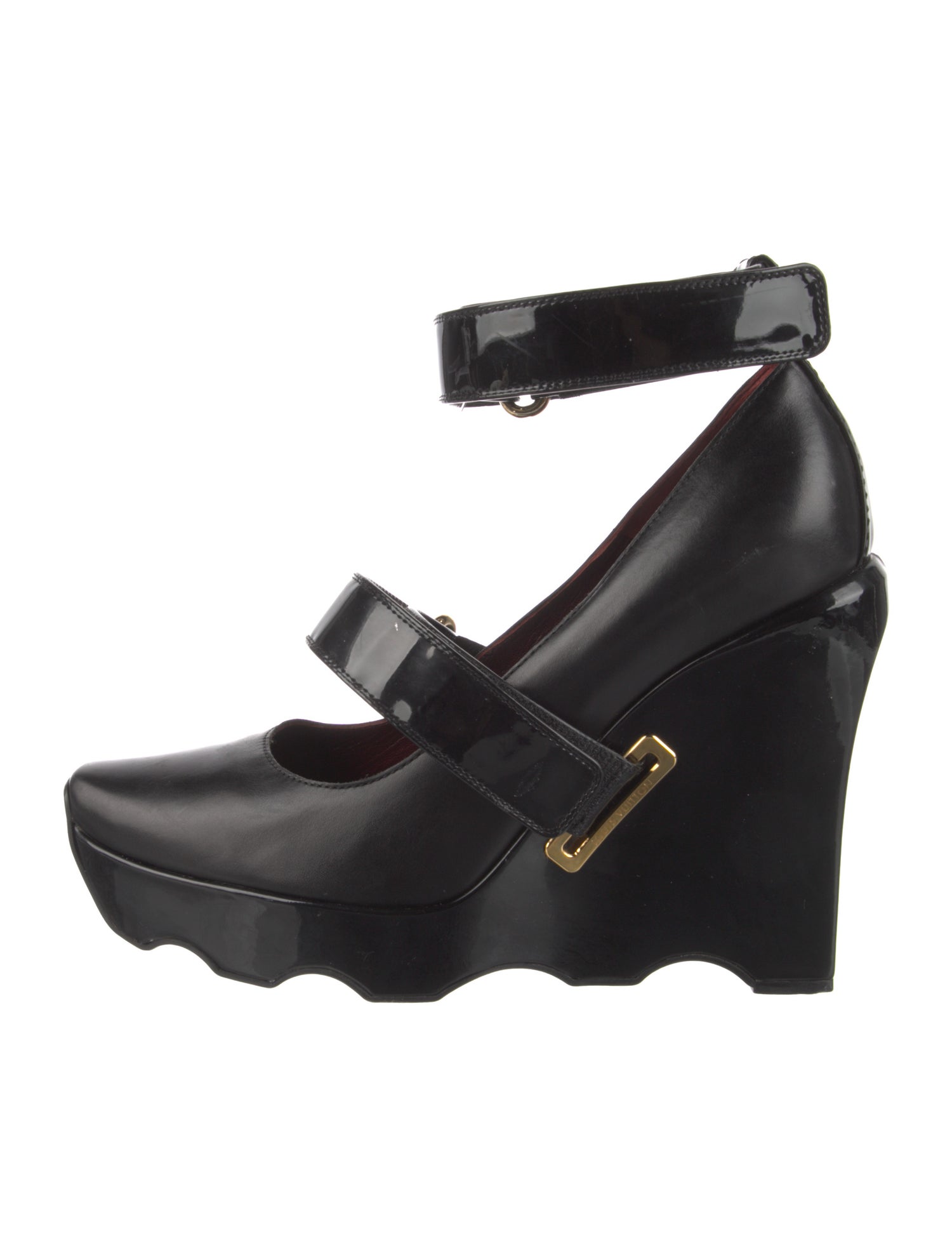 Louis Vuitton Leather Pumps