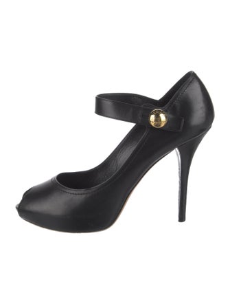 Louis Vuitton Leather Pumps