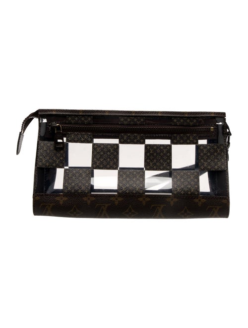 Louis Vuitton Clutch Medium