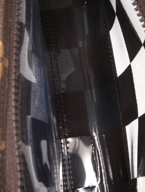 Louis Vuitton Clutch Medium