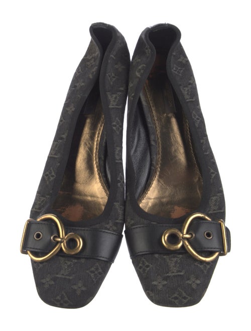 Louis Vuitton LV Monogram Canvas Pumps