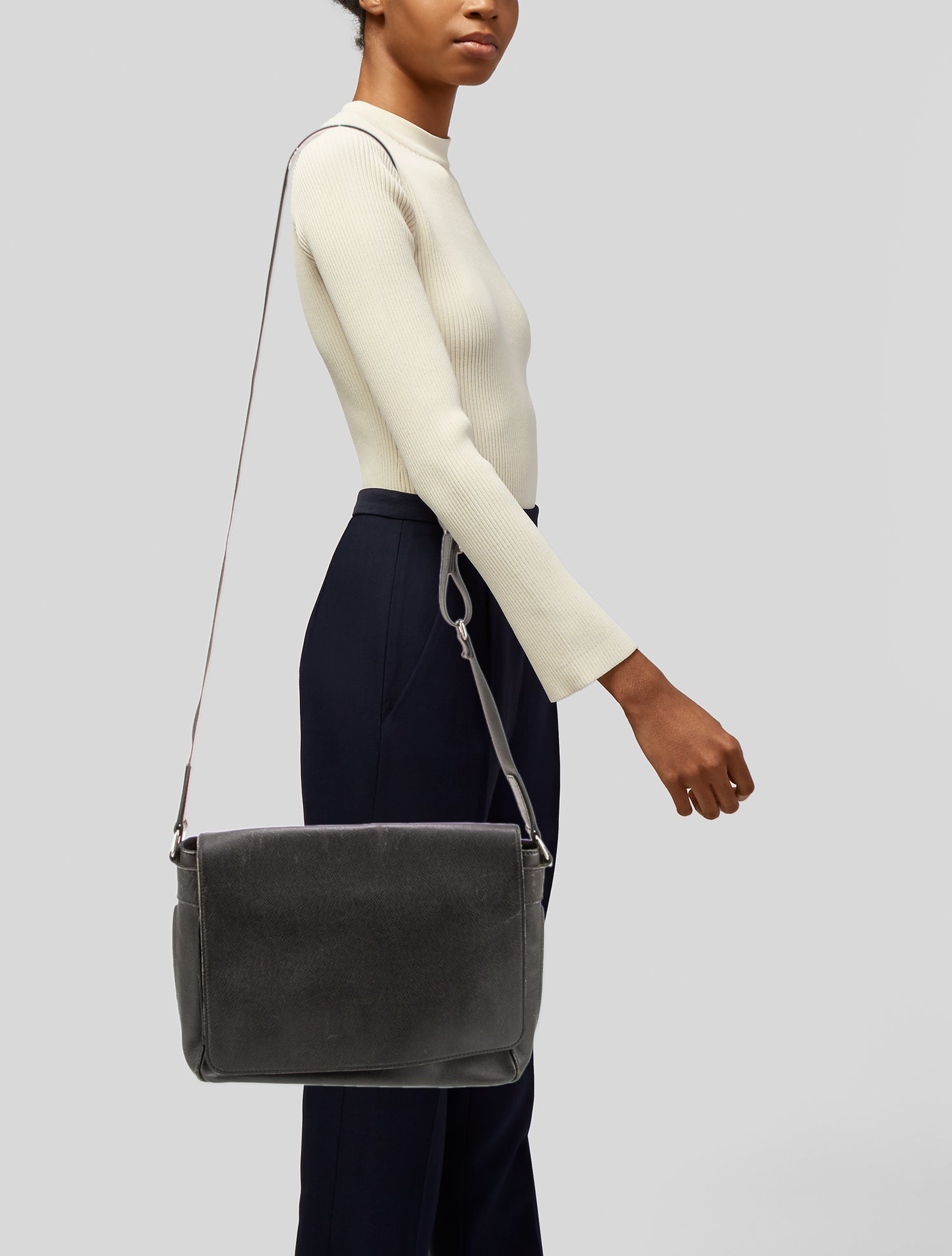 Louis Vuitton Taiga Leather Milo