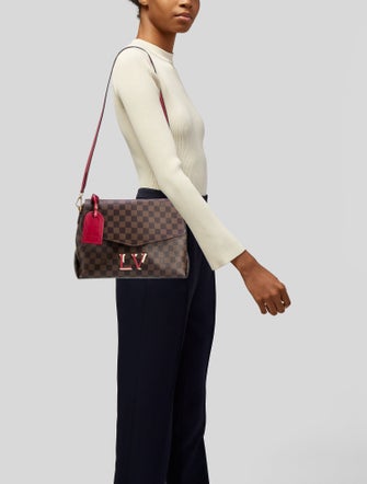 Louis Vuitton Damier Ebene Beaubourg MM