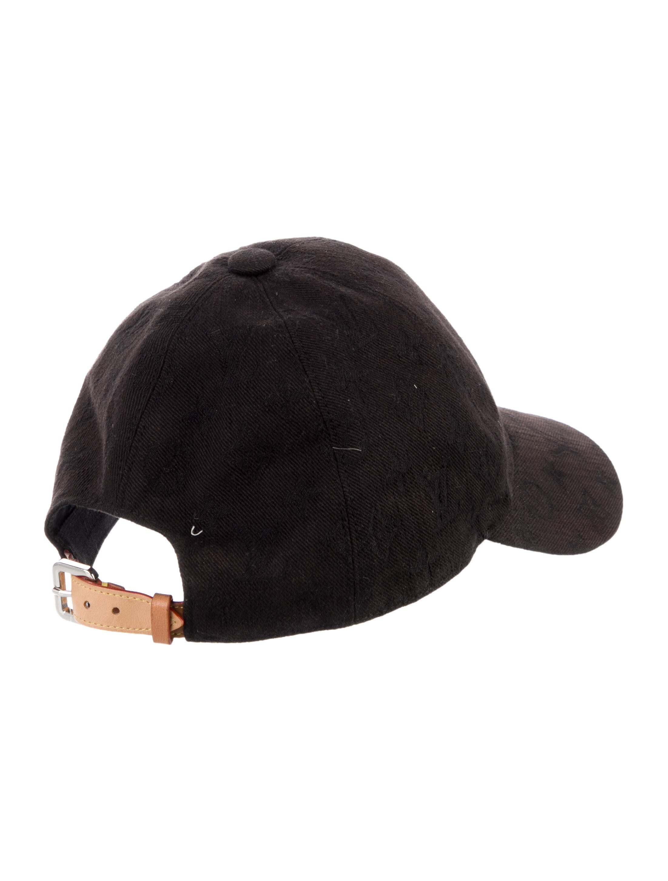 Louis Vuitton Monogram Essential Cap