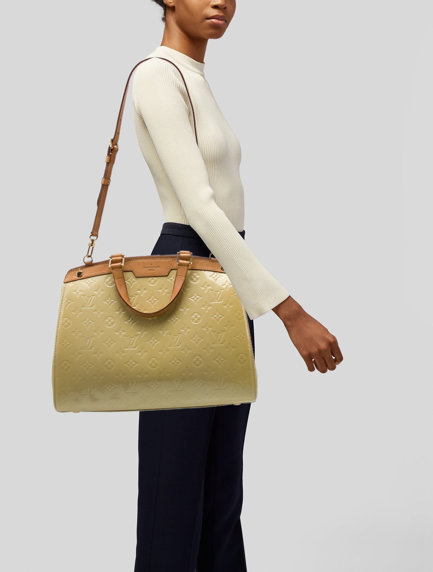 Louis Vuitton Monogram Vernis Brea GM