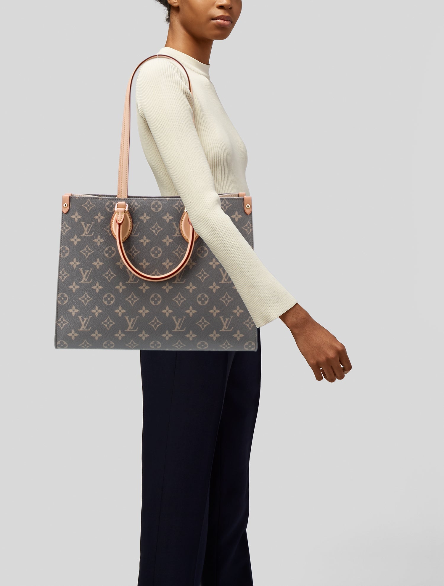 Louis Vuitton LV Monogram OnTheGo MM