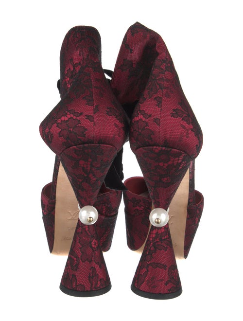 Louis Vuitton Lace Lace Pattern Mules