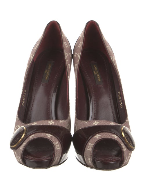Louis Vuitton LV Monogram Canvas Pumps