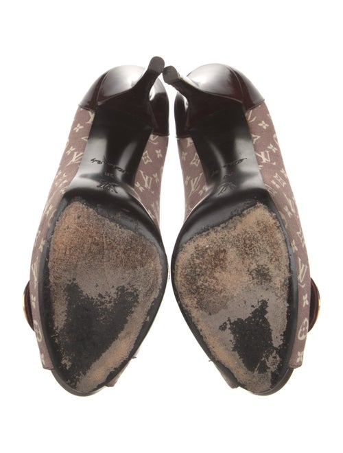Louis Vuitton LV Monogram Canvas Pumps