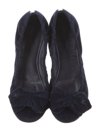 Louis Vuitton Suede Bow Accents Flats