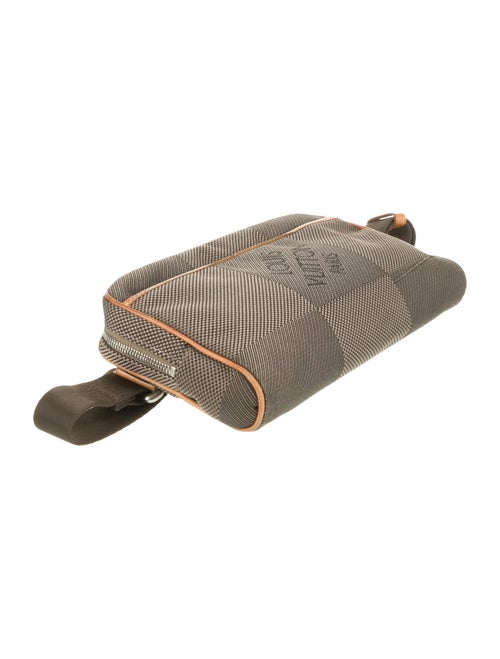 Louis Vuitton Canvas Damier Geant Acrobate