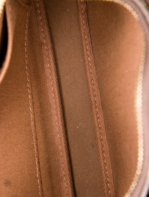 Louis Vuitton LV Monogram Pochette Accessoires