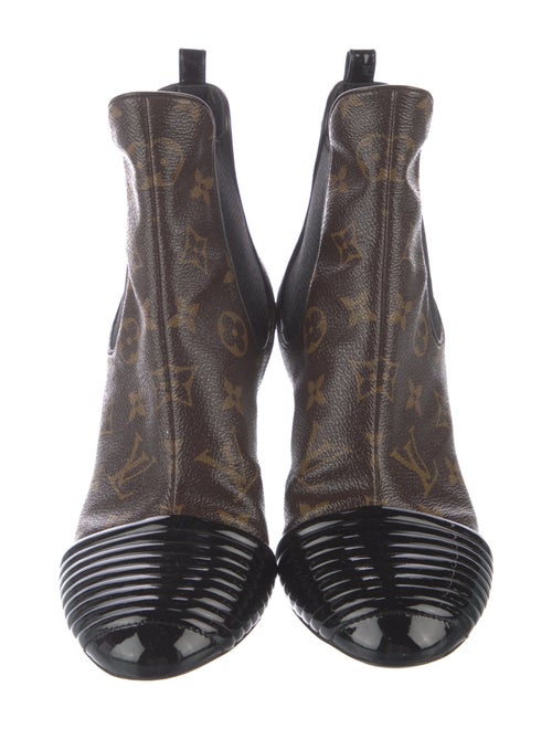 Louis Vuitton LV Monogram Chelsea Boots