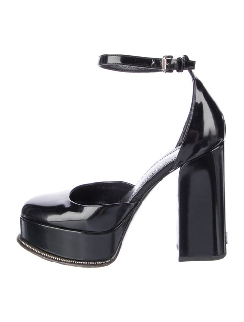 Louis Vuitton Leather D'Orsay Pumps