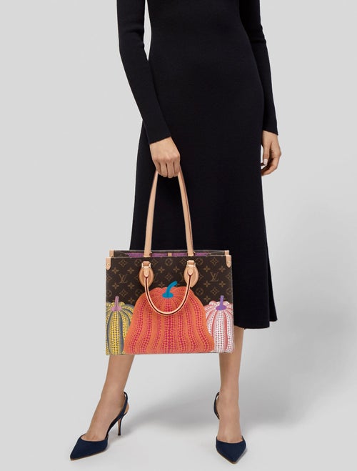 Louis Vuitton LV Monogram OnTheGo MM