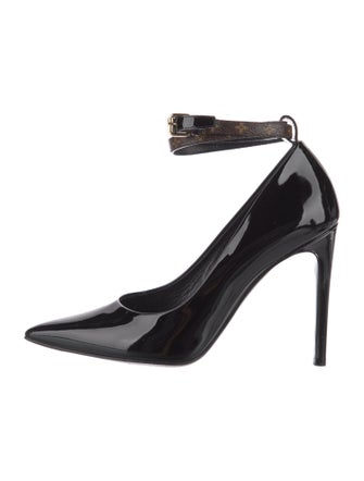 Louis Vuitton Patent Leather Leather Trim Embellishment Pumps