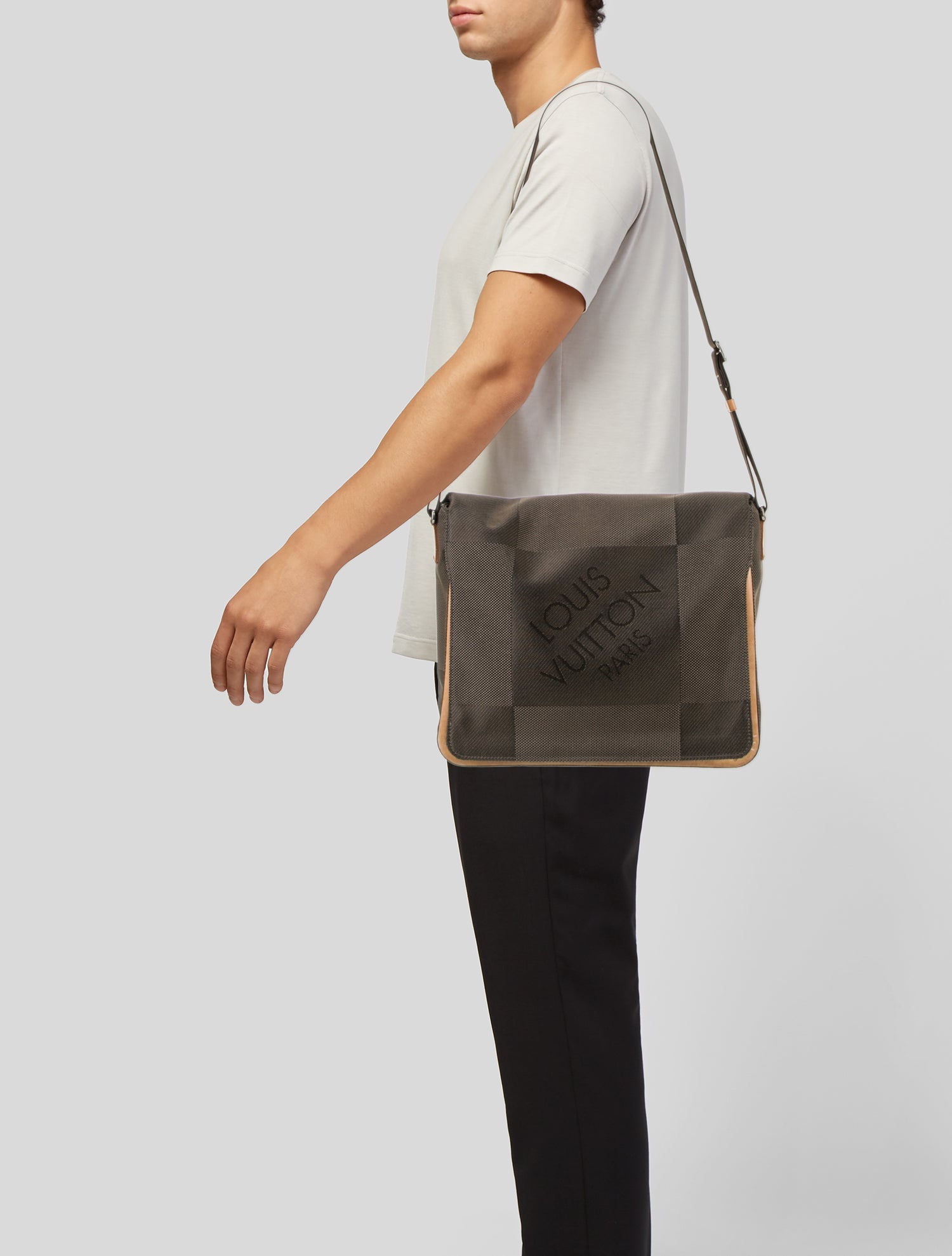 Louis Vuitton Canvas Terre Damier Geant Messenger Vintage