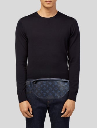 Louis Vuitton LV Monogram Shadow Discovery Bumbag