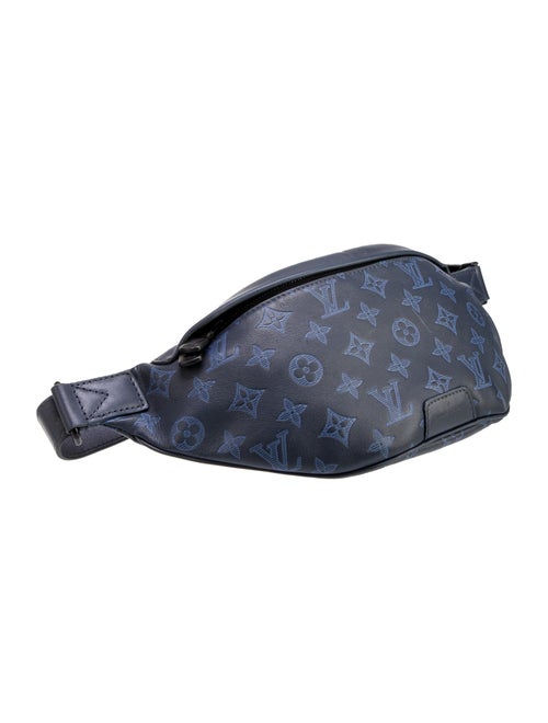 Louis Vuitton LV Monogram Shadow Discovery Bumbag