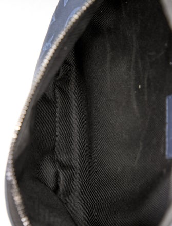 Louis Vuitton LV Monogram Shadow Discovery Bumbag