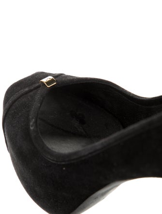 Louis Vuitton Suede Pumps