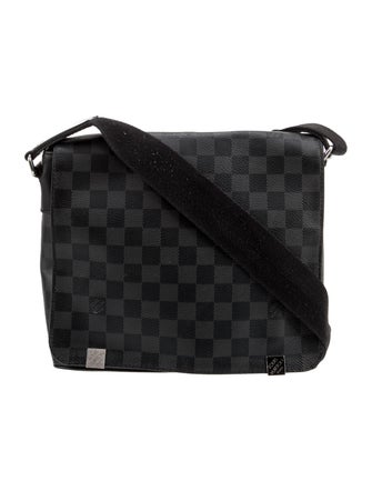 Louis Vuitton Damier Graphite District PM