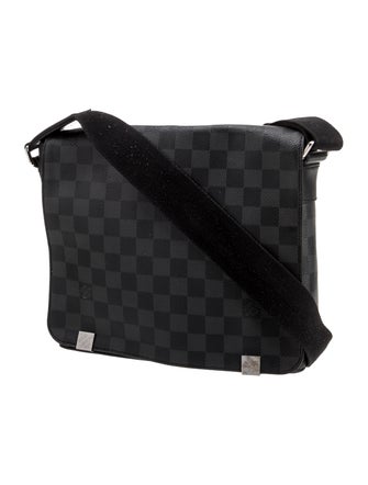 Louis Vuitton Damier Graphite District PM