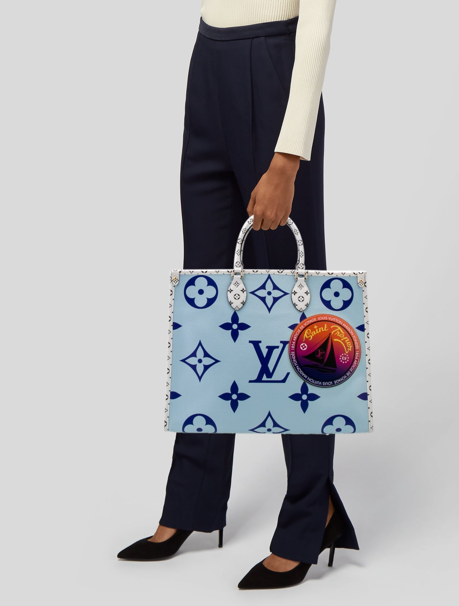 Louis Vuitton LV Monogram OnTheGo GM