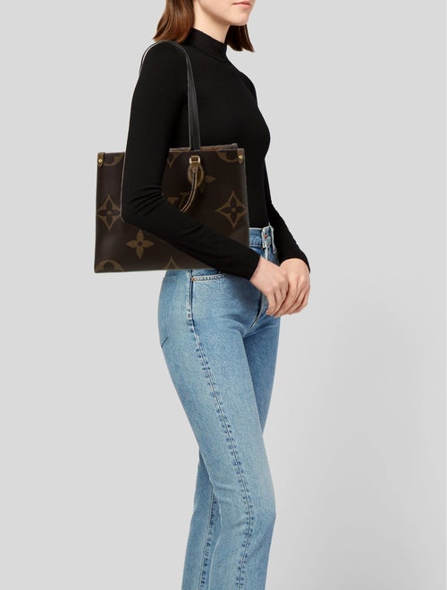 Louis Vuitton LV Monogram OnTheGo MM