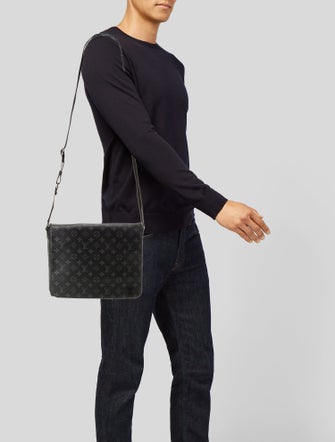 Louis Vuitton Monogram Eclipse District MM