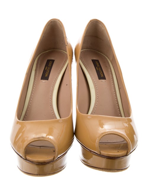 Louis Vuitton Patent Leather Pumps