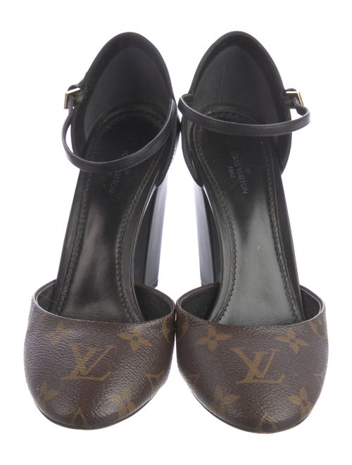 Louis Vuitton Leather Printed D'Orsay Pumps