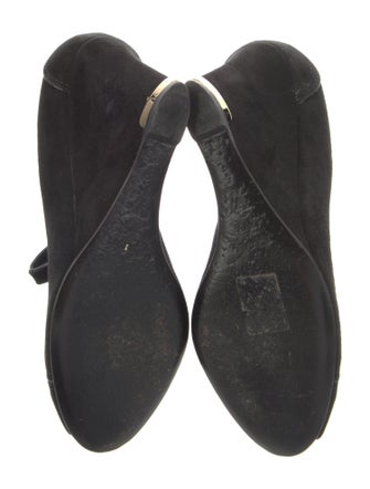 Louis Vuitton Suede Pumps