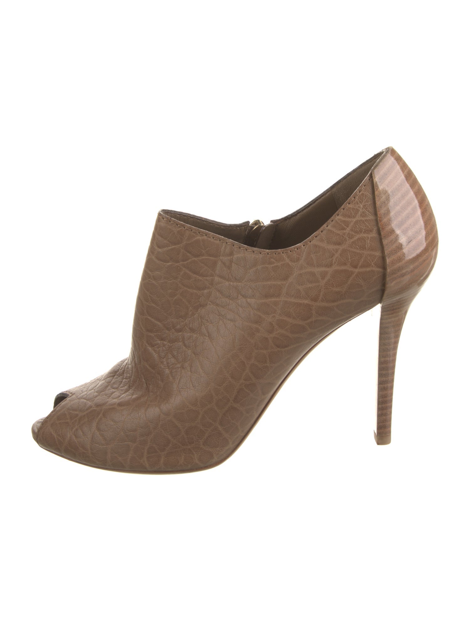 Louis Vuitton LV Monogram Leather Pumps