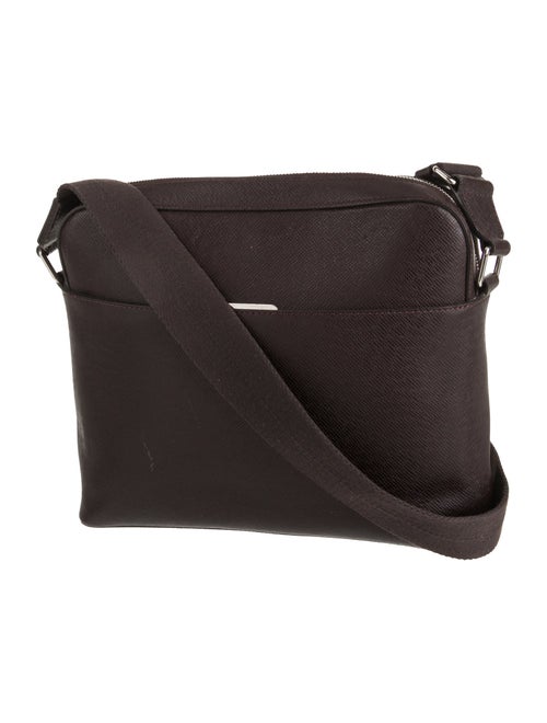 Louis Vuitton Taiga Leather Reporter PM