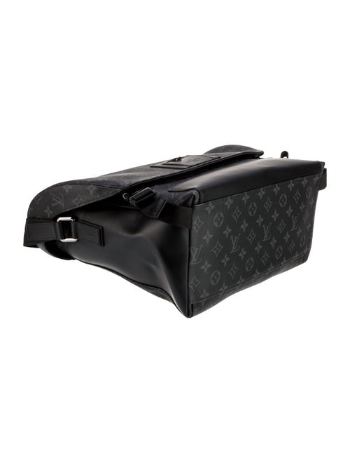 Louis Vuitton Monogram Eclipse Voyage MM